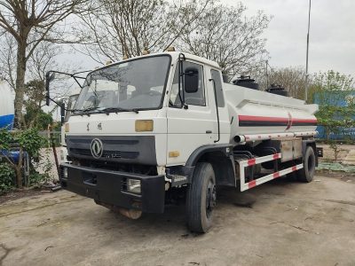 Xe xi téc chở xăng dầu Dongfeng 10,5 khối đời 2013