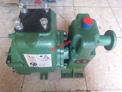 Bơm nước 60 khối/giờ xe rửa đường tưới cây