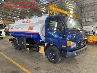 Xe xi téc chở xăng dầu Hyundai 110SP 7.7 khối chia 4 ngăn
