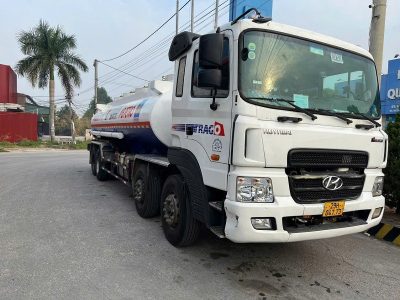 Xe chở xăng dầu 22 khối Hyundai HD320 đời 2012