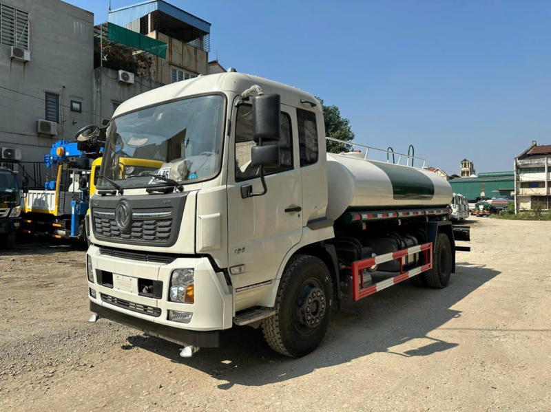 Xe phun nước Dongfeng 9 khối 14 khối