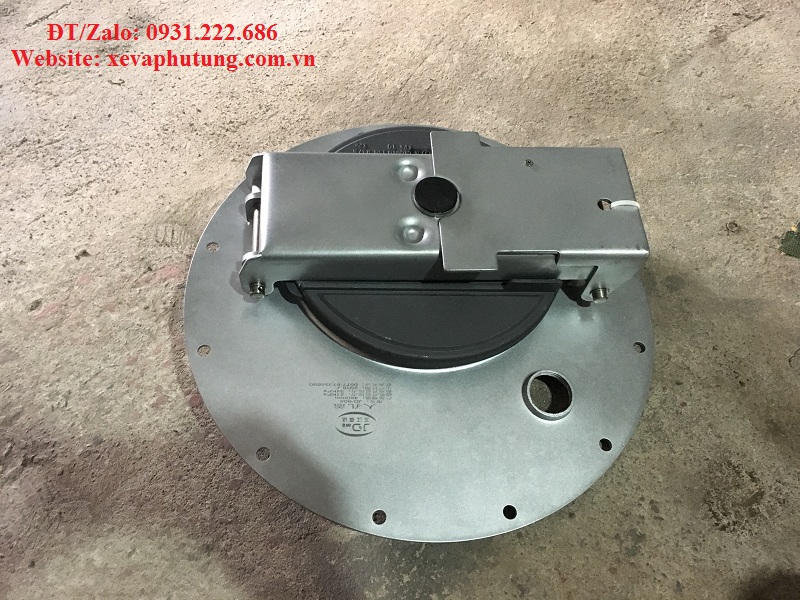 Nắp bồn xe chở xăng dầu