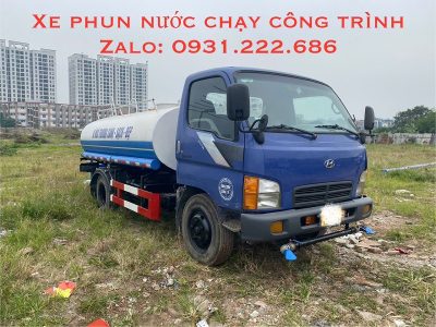 Xe phun nước Hyundai chạy nội bộ rửa đường tưới cây